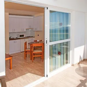 Mar Blau Aparthotel